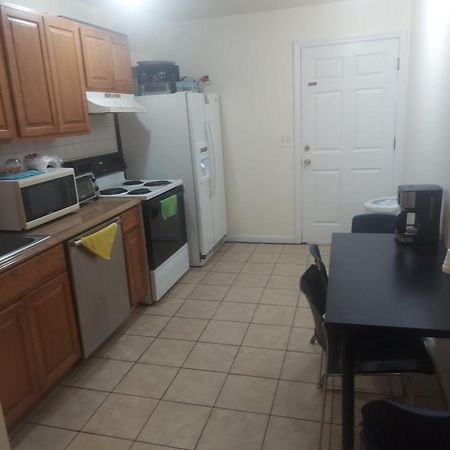 Crystal Room 1 Guest House Near 12Mins To Ewr Airport / Prudential / Njit / Penn Station ニューアーク エクステリア 写真