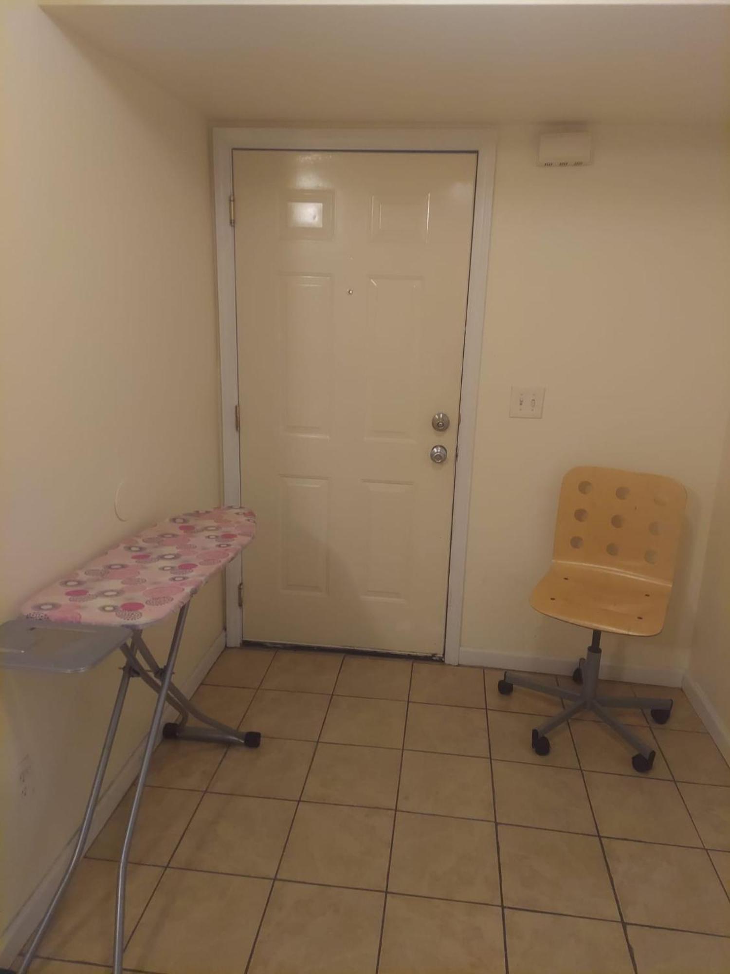 Crystal Room 1 Guest House Near 12Mins To Ewr Airport / Prudential / Njit / Penn Station ニューアーク エクステリア 写真