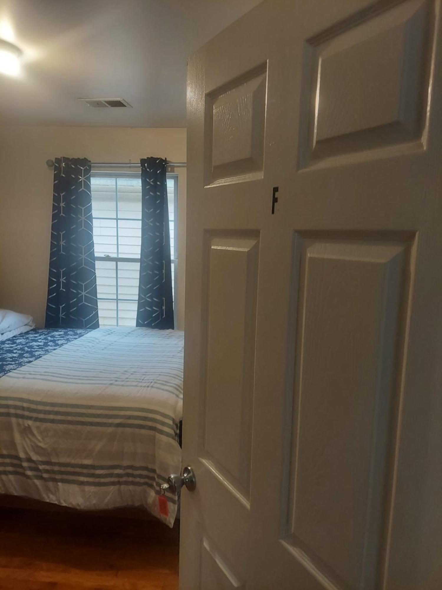 Crystal Room 1 Guest House Near 12Mins To Ewr Airport / Prudential / Njit / Penn Station ニューアーク エクステリア 写真