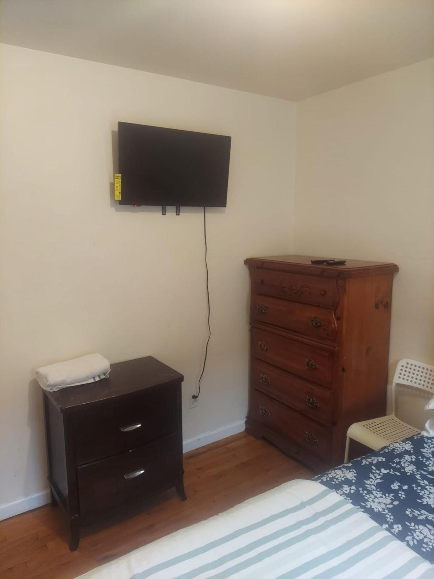 Crystal Room 1 Guest House Near 12Mins To Ewr Airport / Prudential / Njit / Penn Station ニューアーク エクステリア 写真